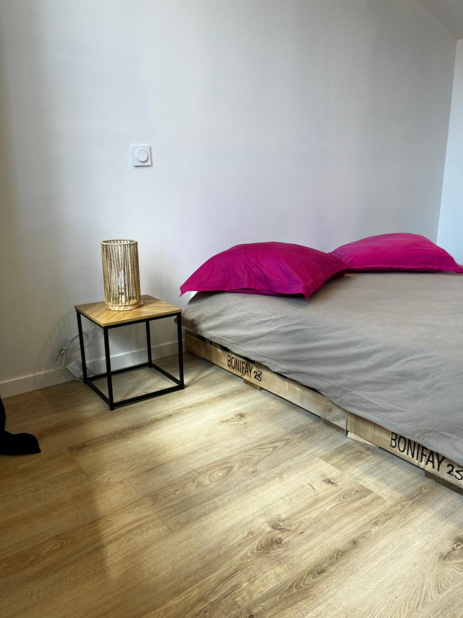 Le Jalet En Provence - Penthouse Leilighet Sisteron Eksteriør bilde